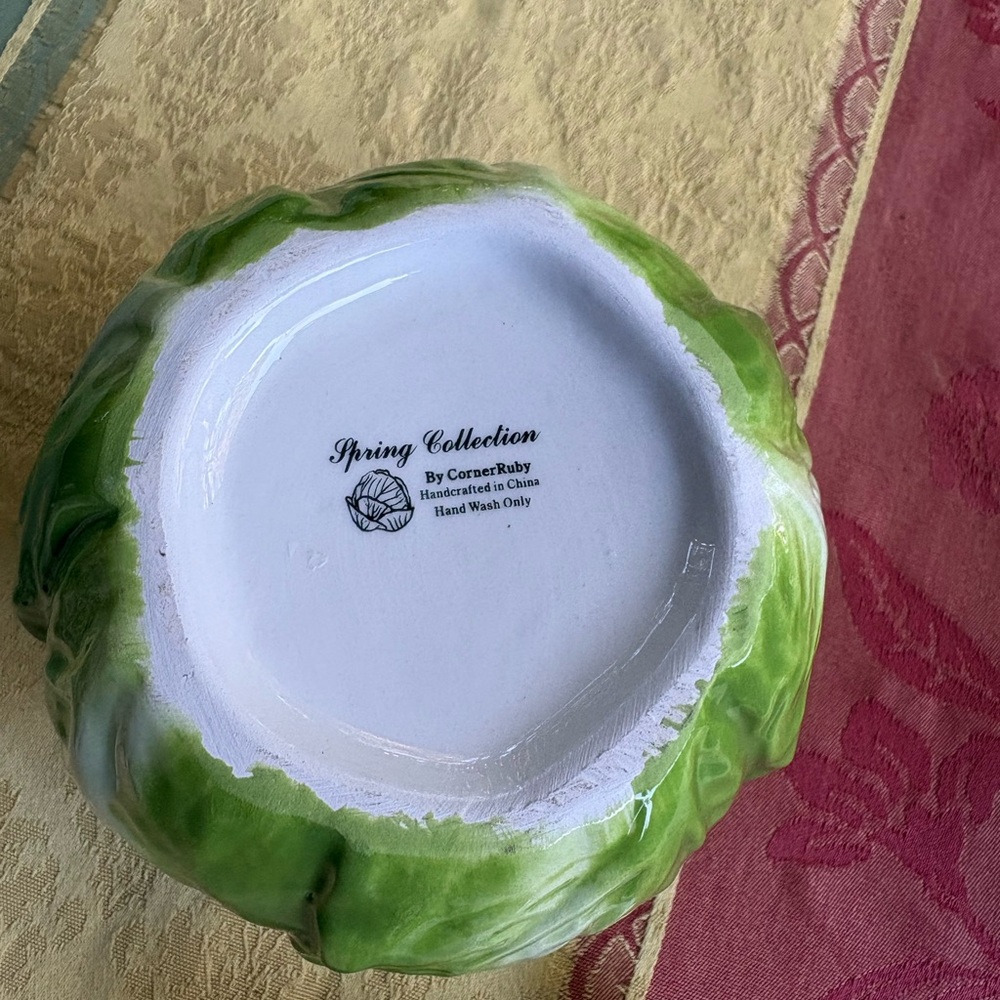Corner Ruby Spring Collection Ceramic Rabbit 🐰 on Cabbage 🥬 Sugar Bowl - Picture 6 of 6